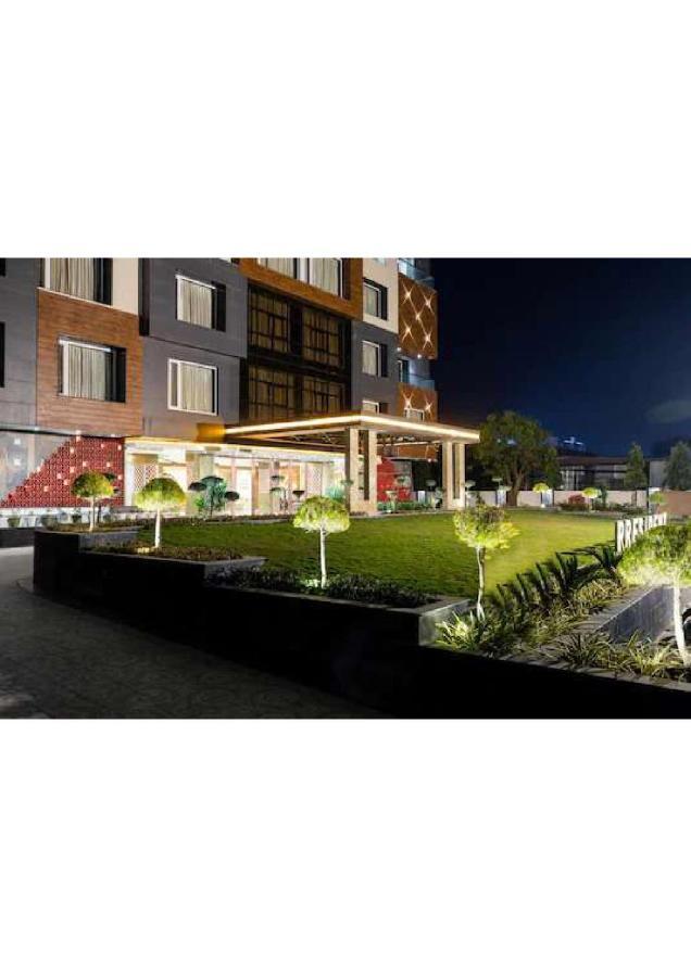 Hotel Shivay President Ujjain Zewnętrze zdjęcie